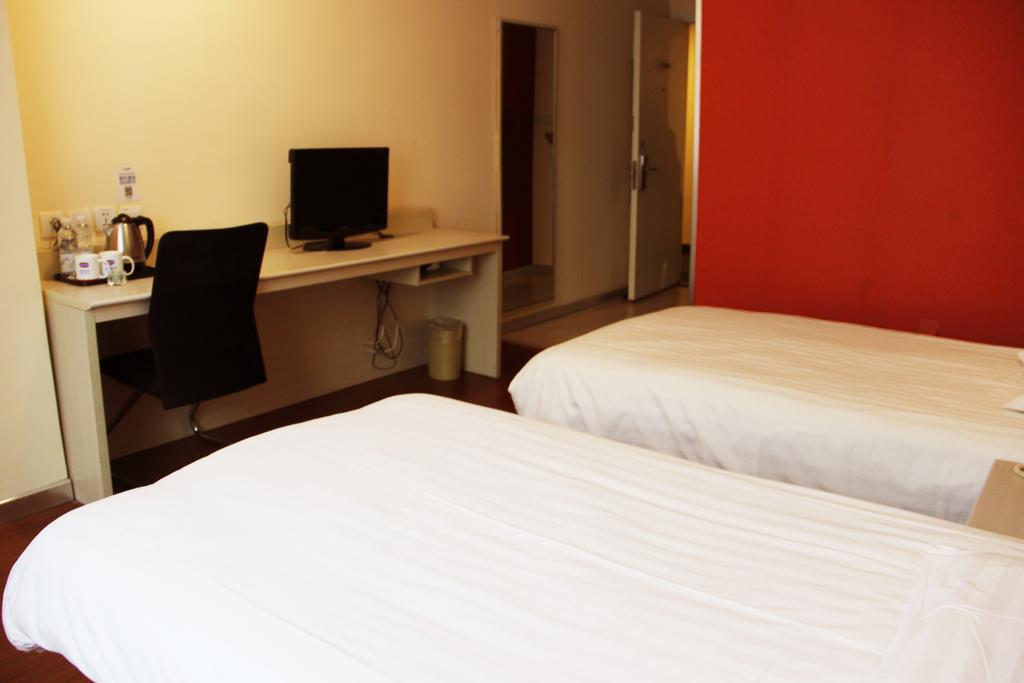 Hanting Hotel Shenyang Zhongshan Square Exterior foto